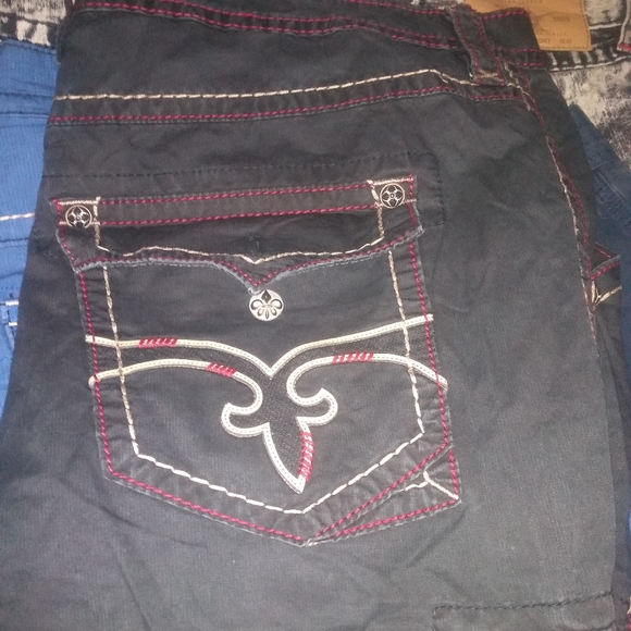 Shorts mostly Rocks. - Picture 4 of 7